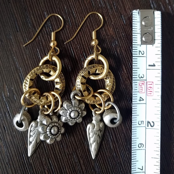 VTG dangling two tone charm earrings - Picture 3 of 3